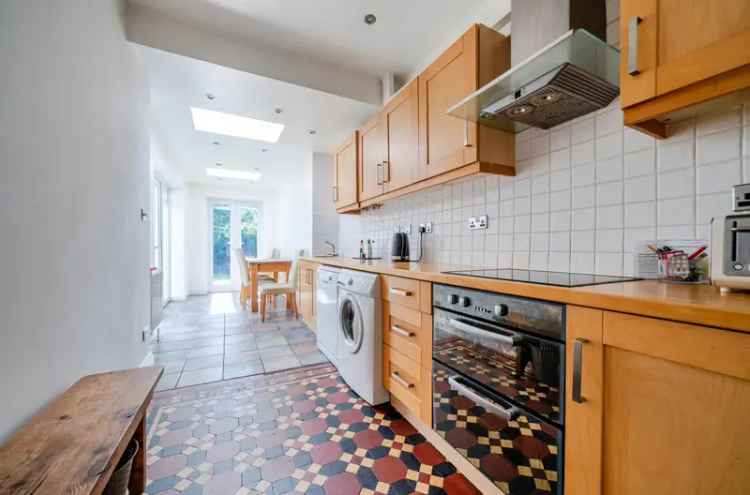 4 Bedroom Victorian House Winchmore Hill Near Station
