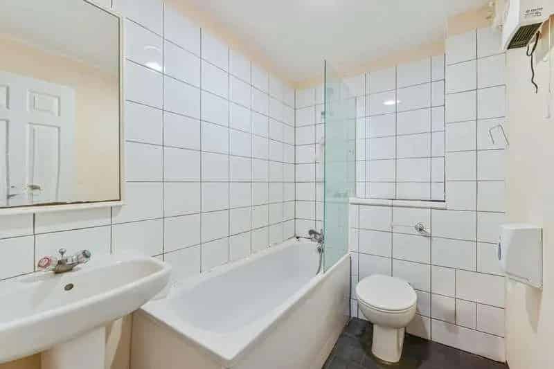 1 bed flat for sale