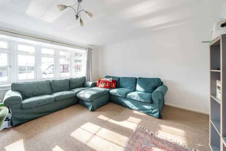 Two Double Bedroom Ground Floor Apartment Maidenhead Ample Parking Garage Long Lease
