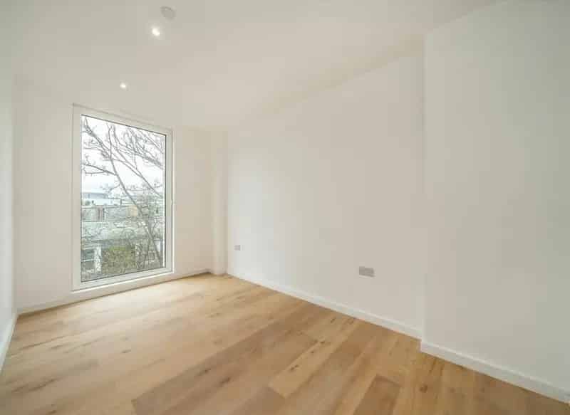 Clapton Hackney Downs Apartments - Stunning Studios to 3-Beds