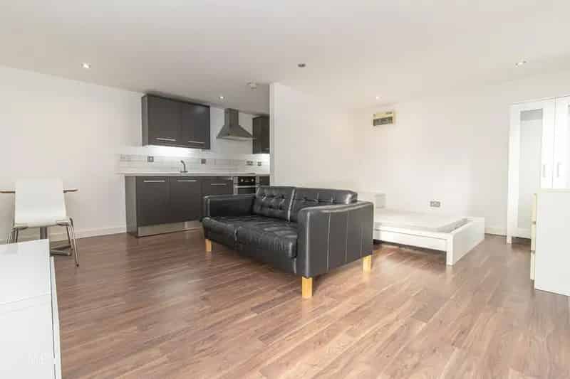 Stylish Studio Apartment in Roath Cardiff