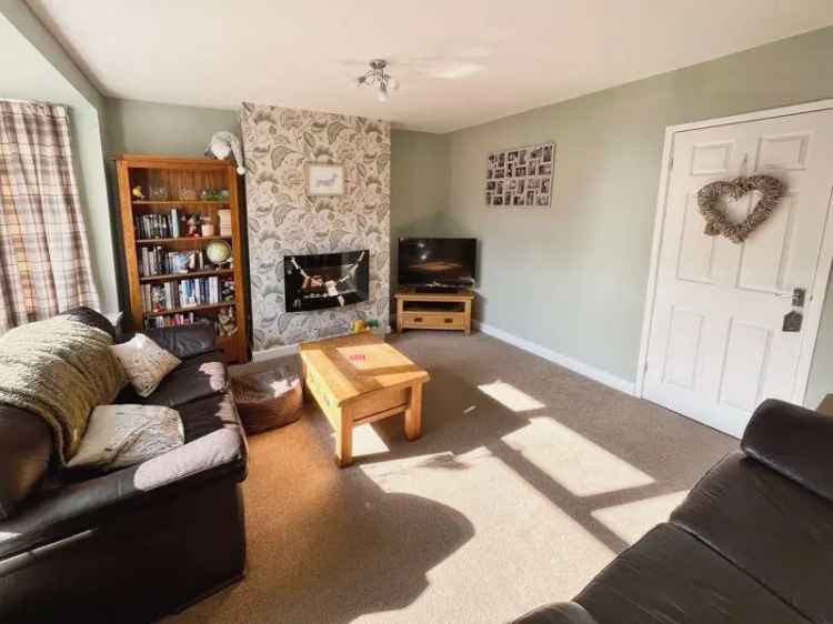 2 Bedroom Semi-Detached House for Sale in Harwood