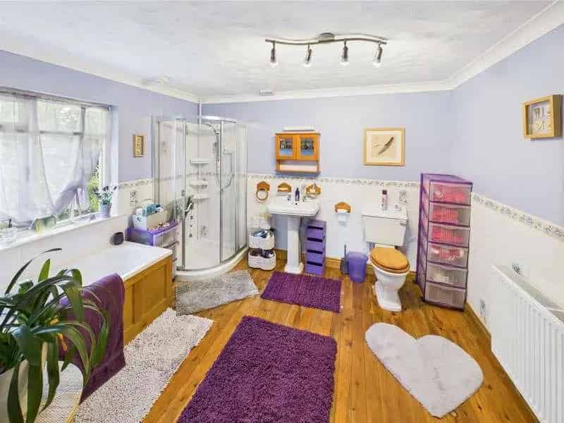 4 Bed Detached House for Sale in Tranquil Surroundings