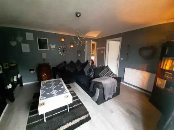 House For Rent in Leeds, England