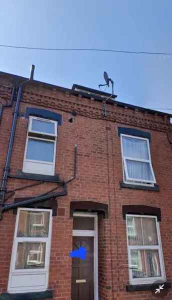 House For Rent in Leeds, England