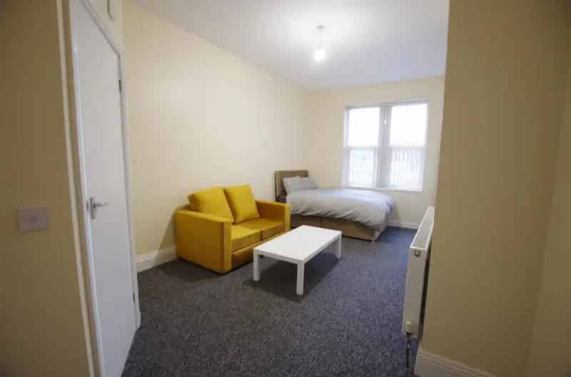 En-suite Room in Shipley All Bills Included Near Train Station