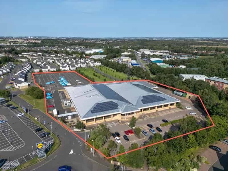 Commercial property For Rent , Drumgray Avenue, Uddingston, Scotland