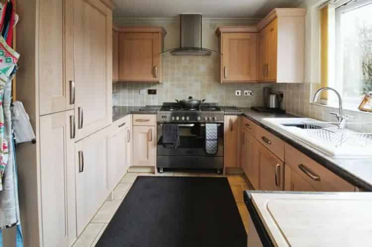 3 Bedroom Detached House for Sale in Colne, Lancashire