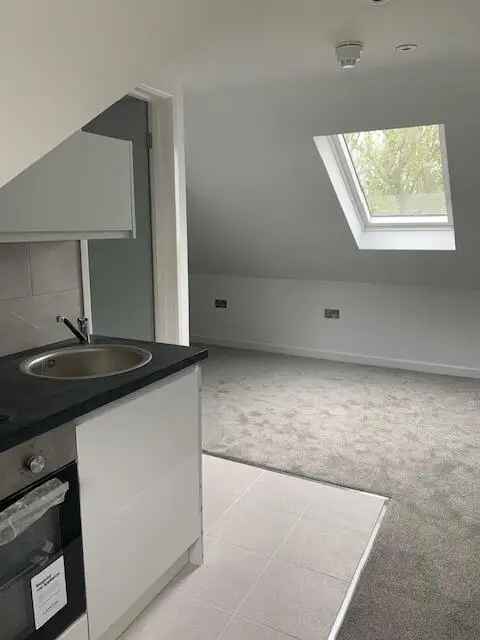 Studio Flat near Brighton Stations