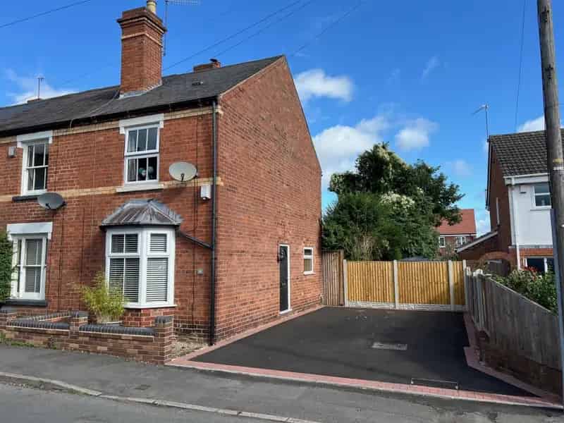 2 Bedroom House For Sale in Stourbridge Old Quarter