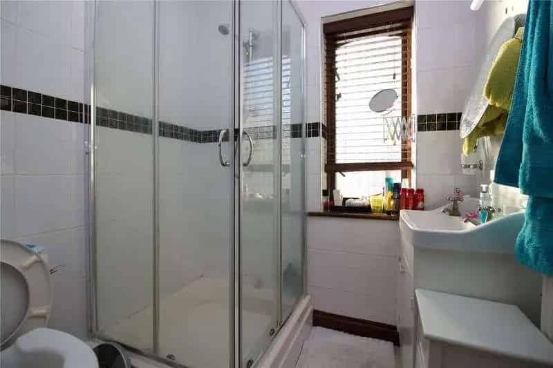 5 Bed Detached House For Sale Spacious Family Home