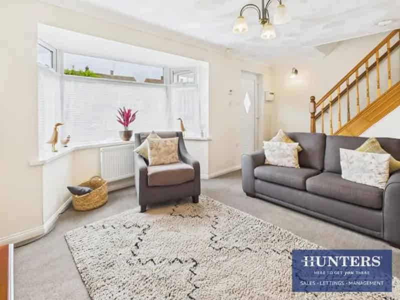 2 Bed Semi-Detached House for Sale No Onward Chain