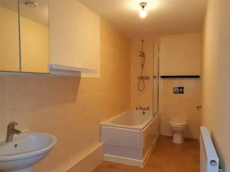 2 Bedroom Apartment House to Rent Banner Brook Park