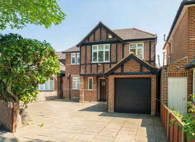 Four Bedroom Family Home Near Twickenham Station