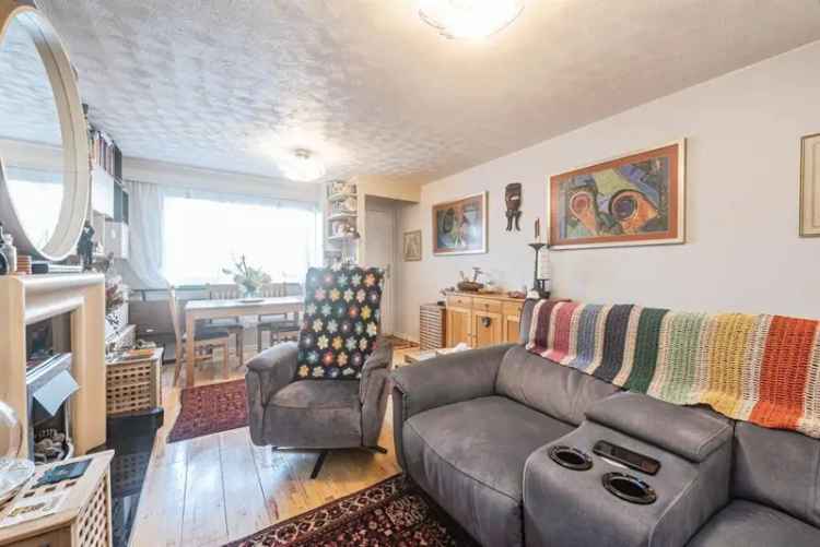 2 Bedroom House for Sale in Brighton Hill Basingstoke
