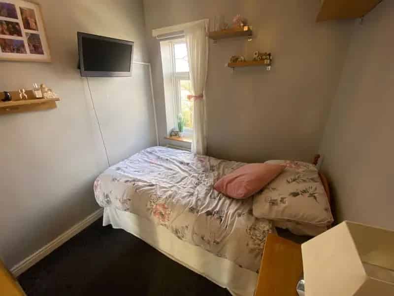 3 Bed Semi Detached House For Sale
