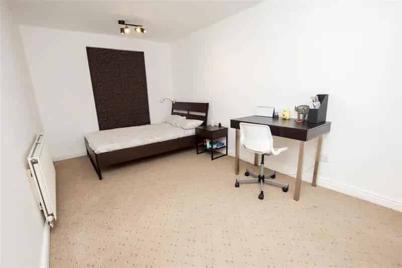 2 Bedroom Student Apartment 2025 2026 Academic Year