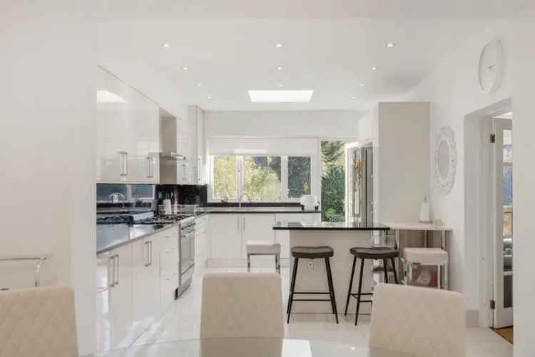 6 Bedroom Detached House Haymills Estate Ealing