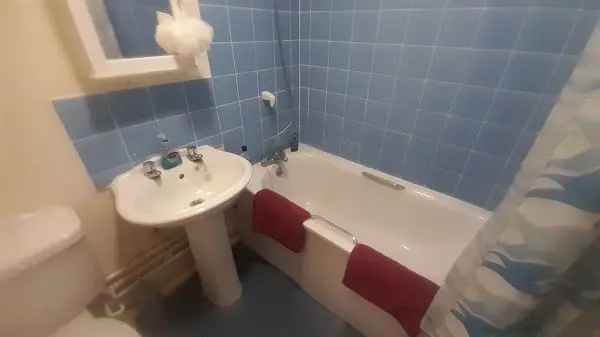 Spacious Home with Downstairs Bedroom and Bathroom