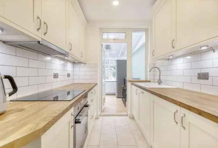 3 Bed House For Sale Near Worcester Park Station