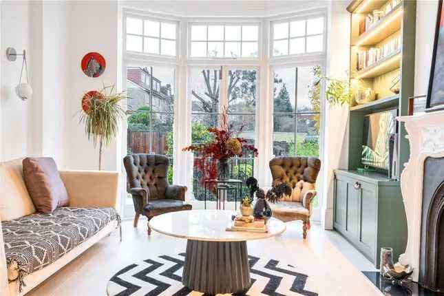 5 Bedroom Semi-Detached House for Sale in Cranley Gardens London N10