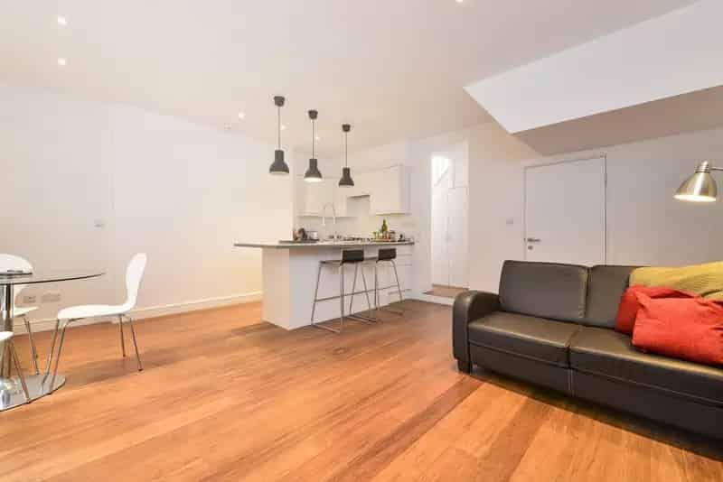 Spacious 2-Bed Apartment near Battersea Park