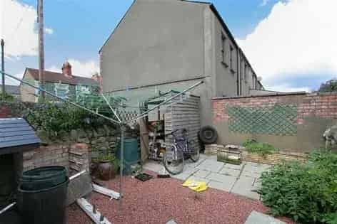 1 Bed Attic Room Cardiff House Share All Bills Included