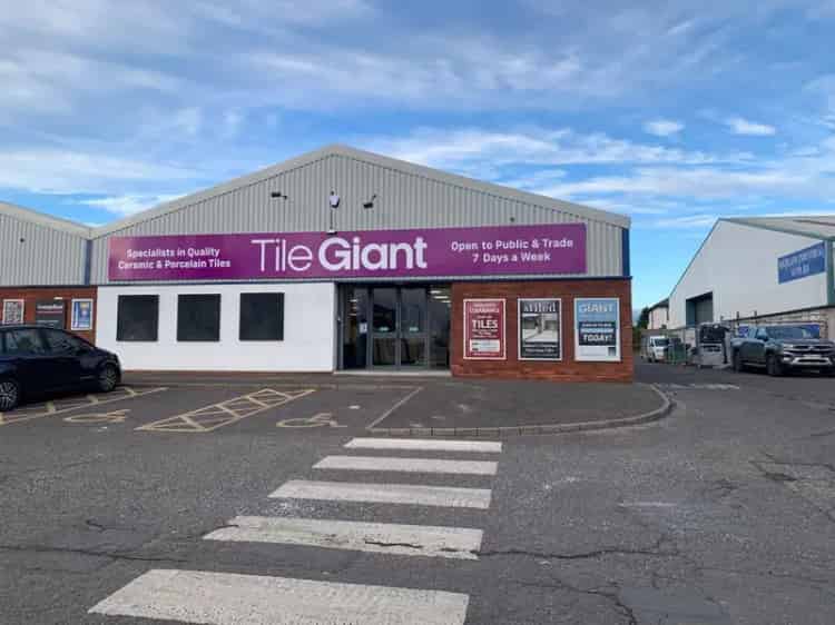 Trade Counter Unit For Sale - Steel Frame, Metal Cladding, Rear Access