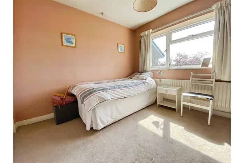 4 Bed House for Sale Family Home Double Garage Mature Garden