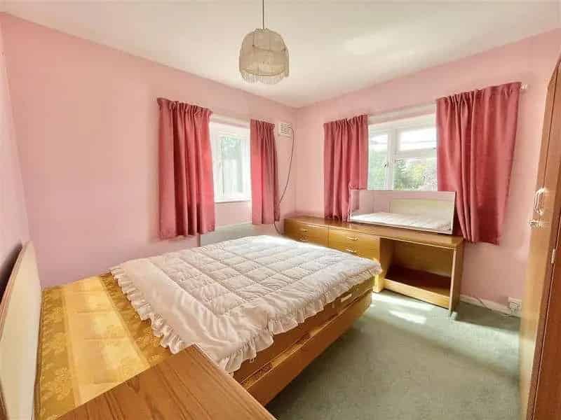 3 Bedroom House for Sale in North Lopham