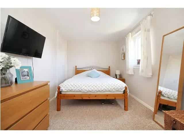 3 Bedroom End Terraced House for Sale