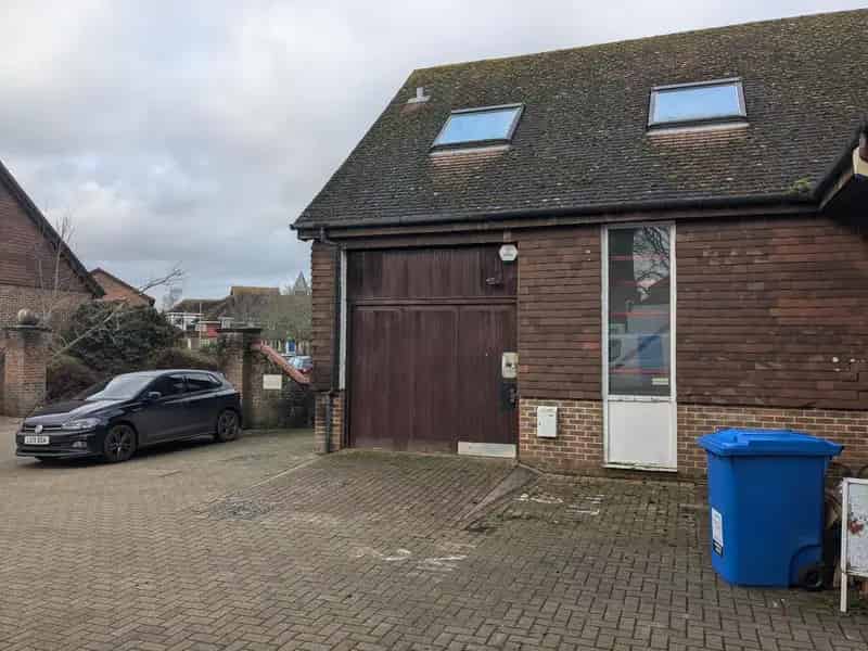 Industrial Office Unit with Roller Shutter Door and Parking