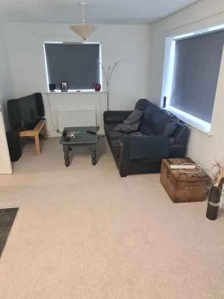 Flat For Rent in Rother, England