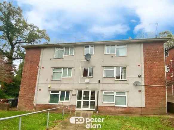 Ground Floor Studio Flat Lakeside Private Parking