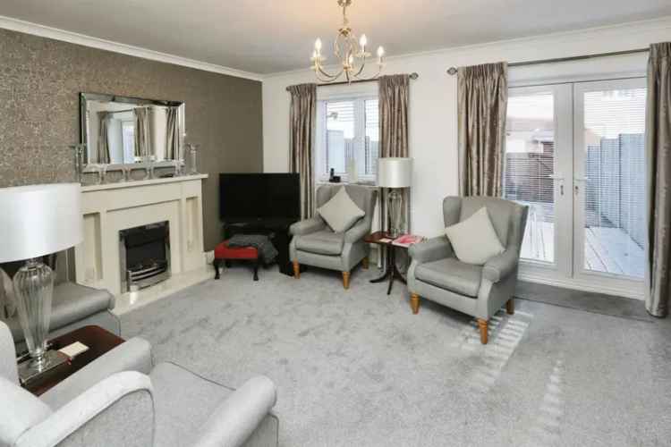 3 Bedroom Mid Terraced House Bedford Drive