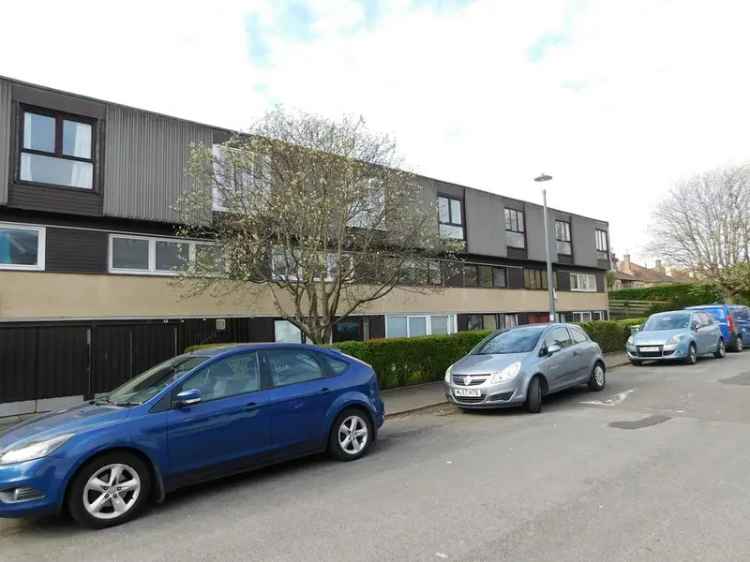 2 Bedroom Duplex to Rent Available June 5th 2025
