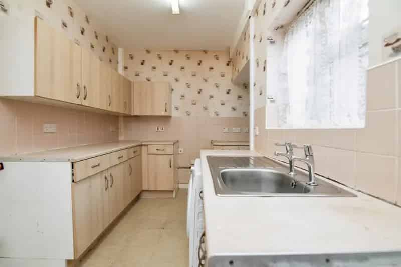 Three Bedroom House in Smethwick Near Transport Links