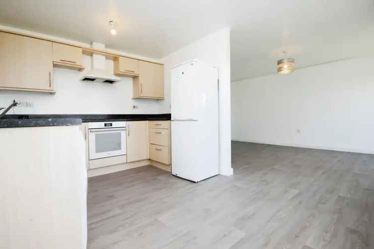 2 Bedroom Flat to Rent Spacious Airy Apartment