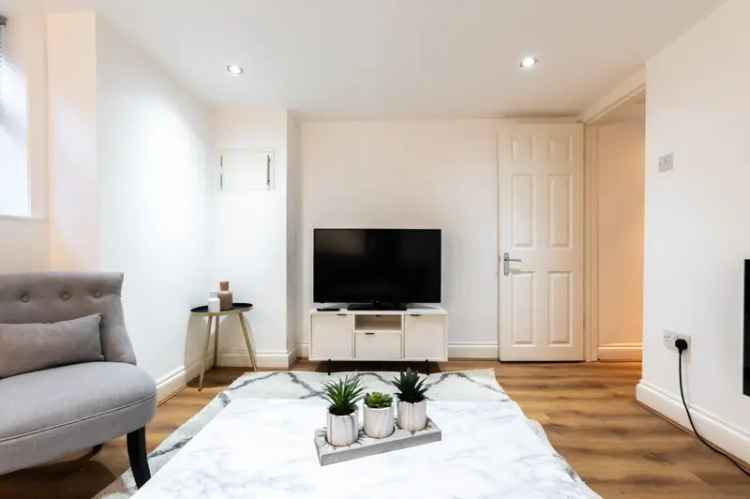 2 bedroom Flat
 For Sale