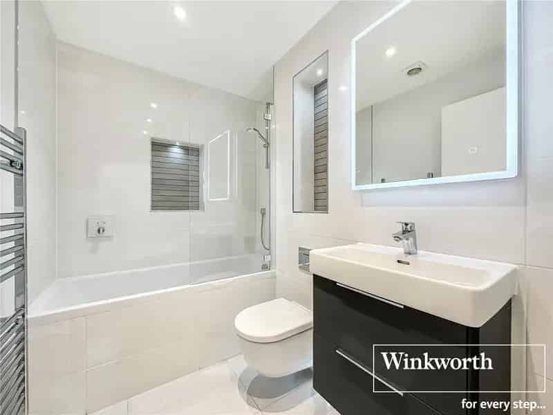 2 Bedroom Luxury Apartment Ferndown Golf Course Views