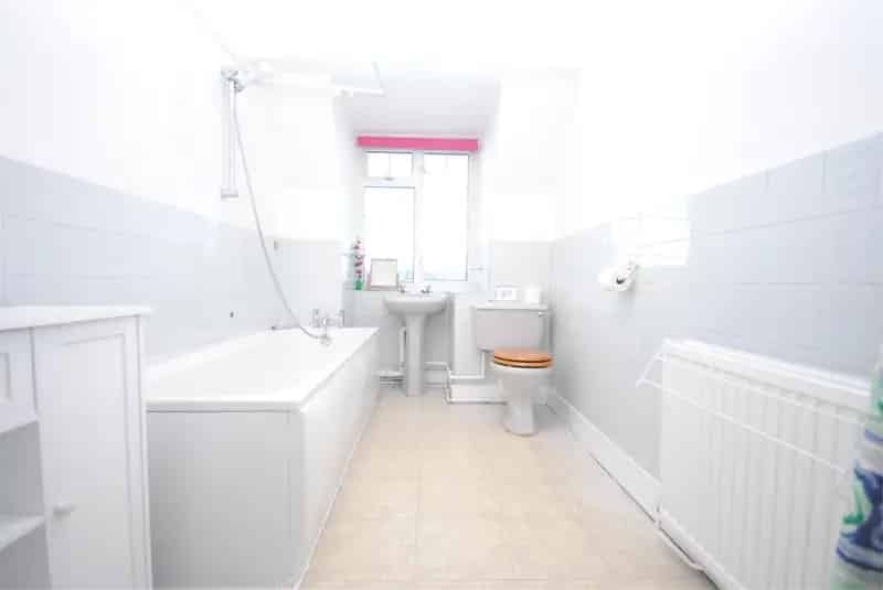 3 Bedroom Furnished Apartment to Rent