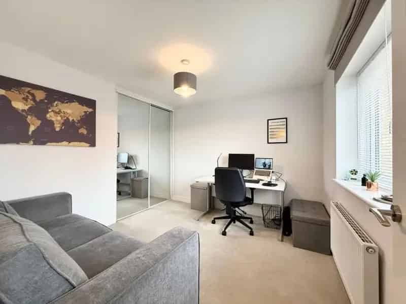 4 Bed Detached House for Sale
