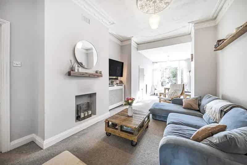 Two Double Bedroom Garden Flat near Streatham