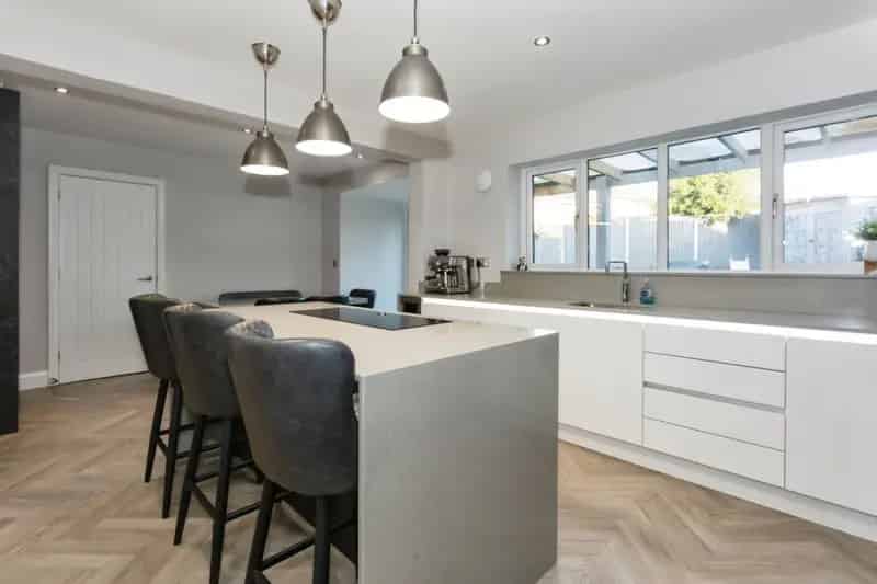 5 Bedroom Semi-Detached House for Sale in Knowle