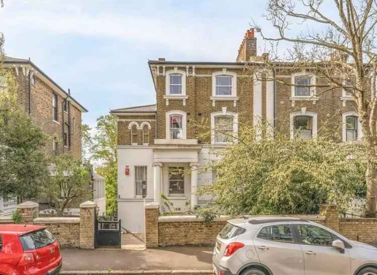 Spacious One Bedroom Flat Near Lewisham Station and Greenwich Park