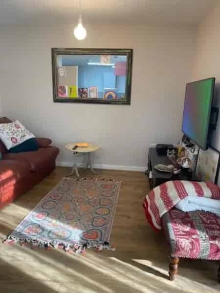2 Bed Ground Floor Flat Near Sainsbury's Stonebridge Road