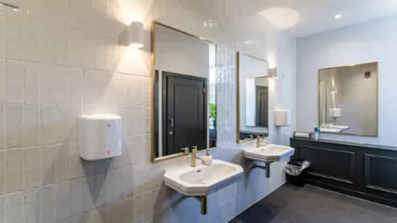 Commercial property For Rent , St Albans, England