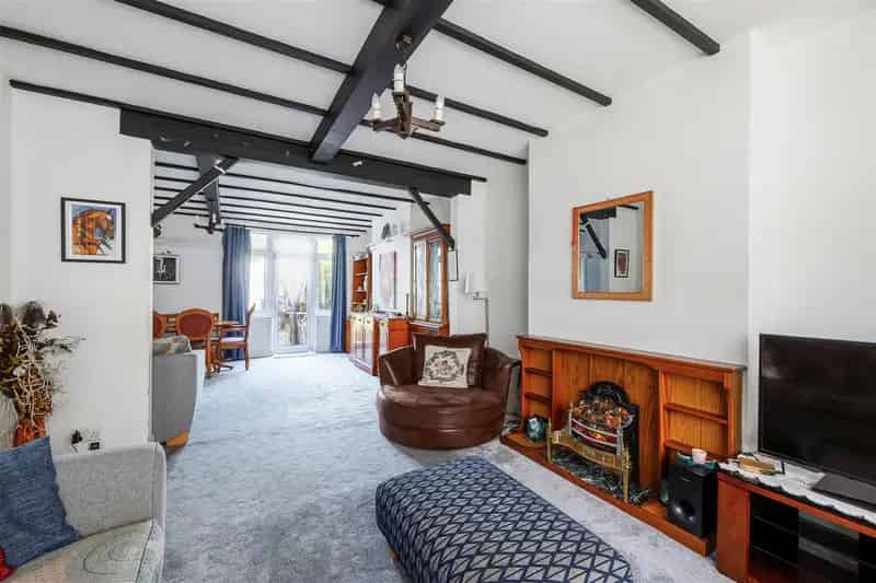 3 Bedroom Terraced House to Rent Near West Acton Tube