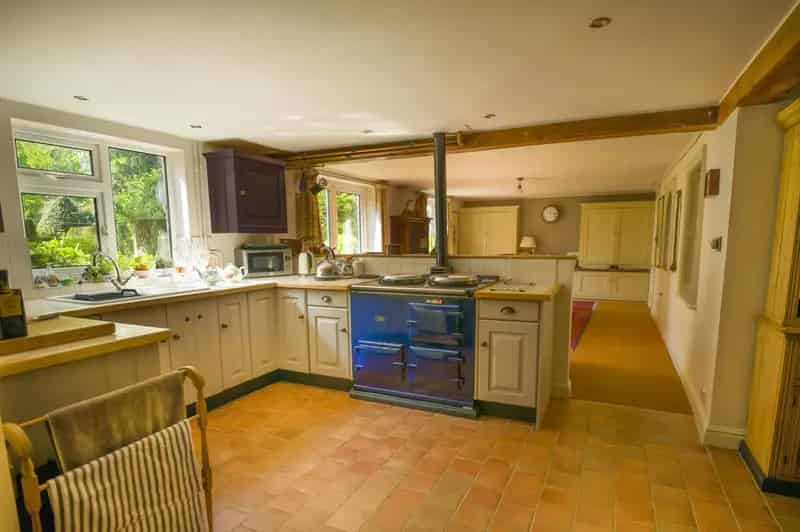 4 Bedroom Detached Cottage for Sale