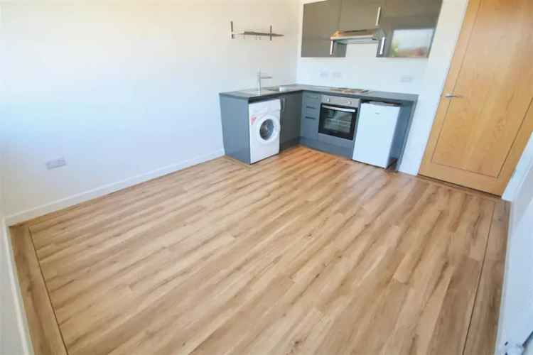 2 Bedroom Flat House to Rent in North End